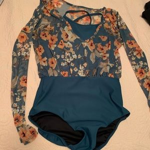 Five dancewear
